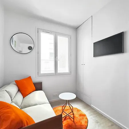 2p - 5' Tour Eiffel Apartment